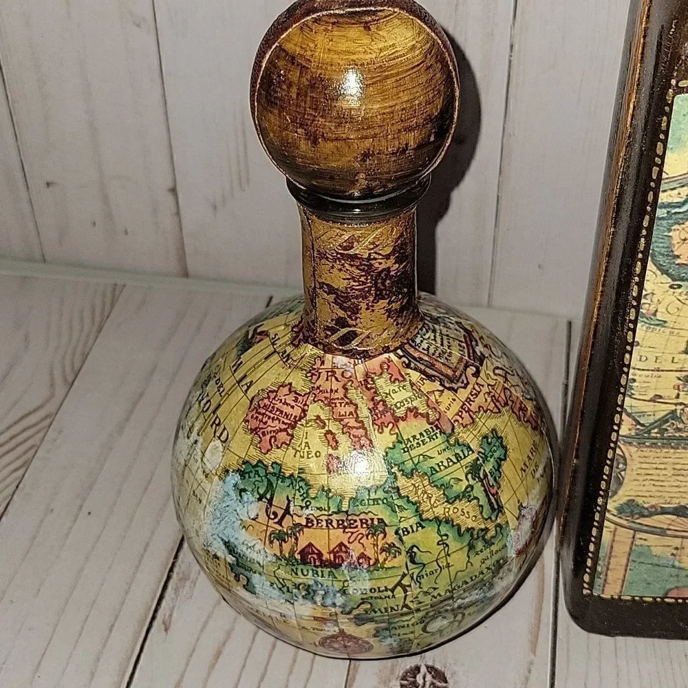 Vintage Fausto Corduri Old World Map 2 Wine Decanter Bottles Florence Italy